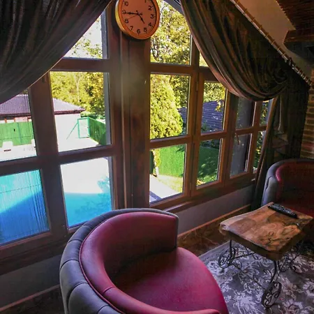 Sakarya Da Oezel Havuzlu , Ailelere Oezel * Sapanca
