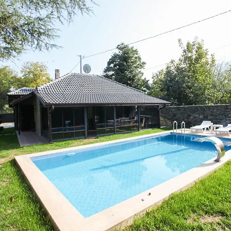 Sakarya Da Oezel Havuzlu , Ailelere Oezel Villa
