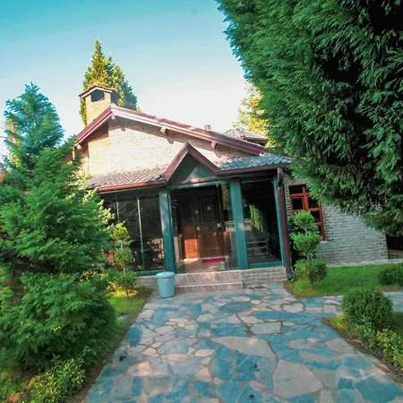 Sakarya Da Oezel Havuzlu , Ailelere Oezel Villa